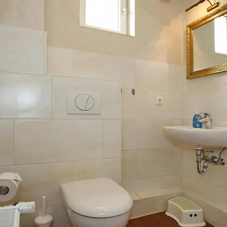 Haus Glueckauf Zum Strandlaeufer Διαμέρισμα Ostseebad Kühlungsborn